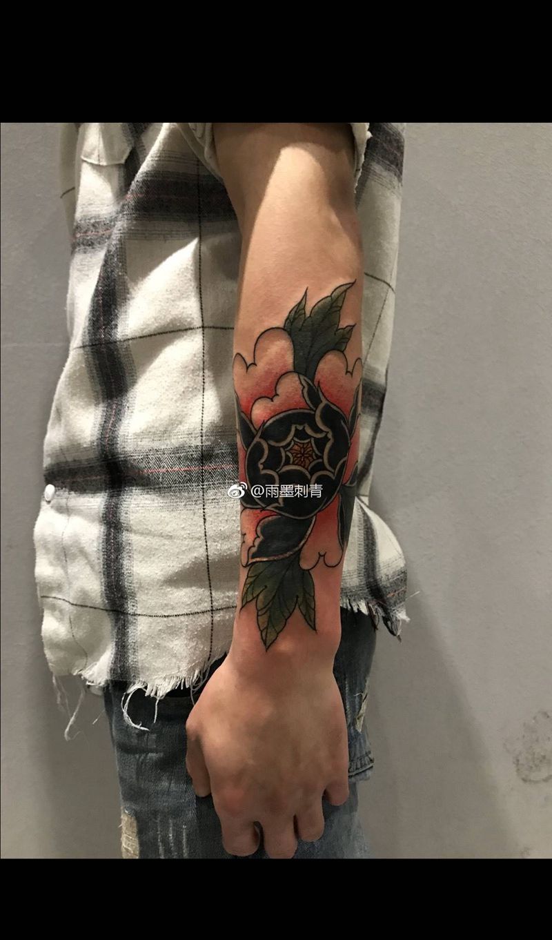 牡丹遮盖纹身图片