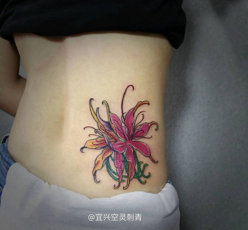 彼岸花纹身图片