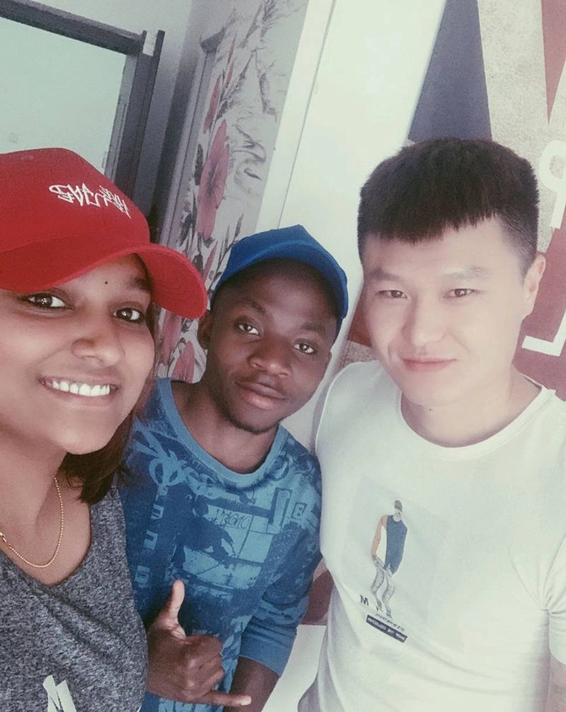 印度美女的小纹身纹身图片_手臂纹身图案