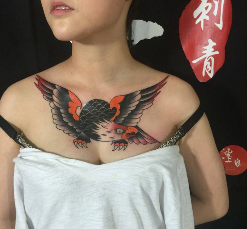 花胸..鹰纹身图片_成品欧美动物纹身图案