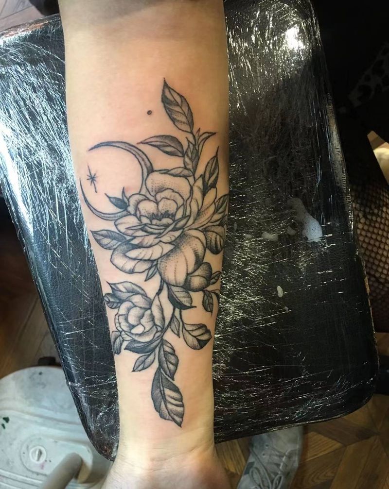 近期小图纹身图片_手臂新传统纹身图案