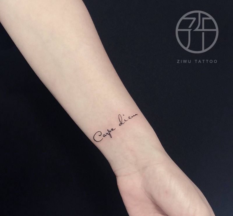 及时行乐纹身图片