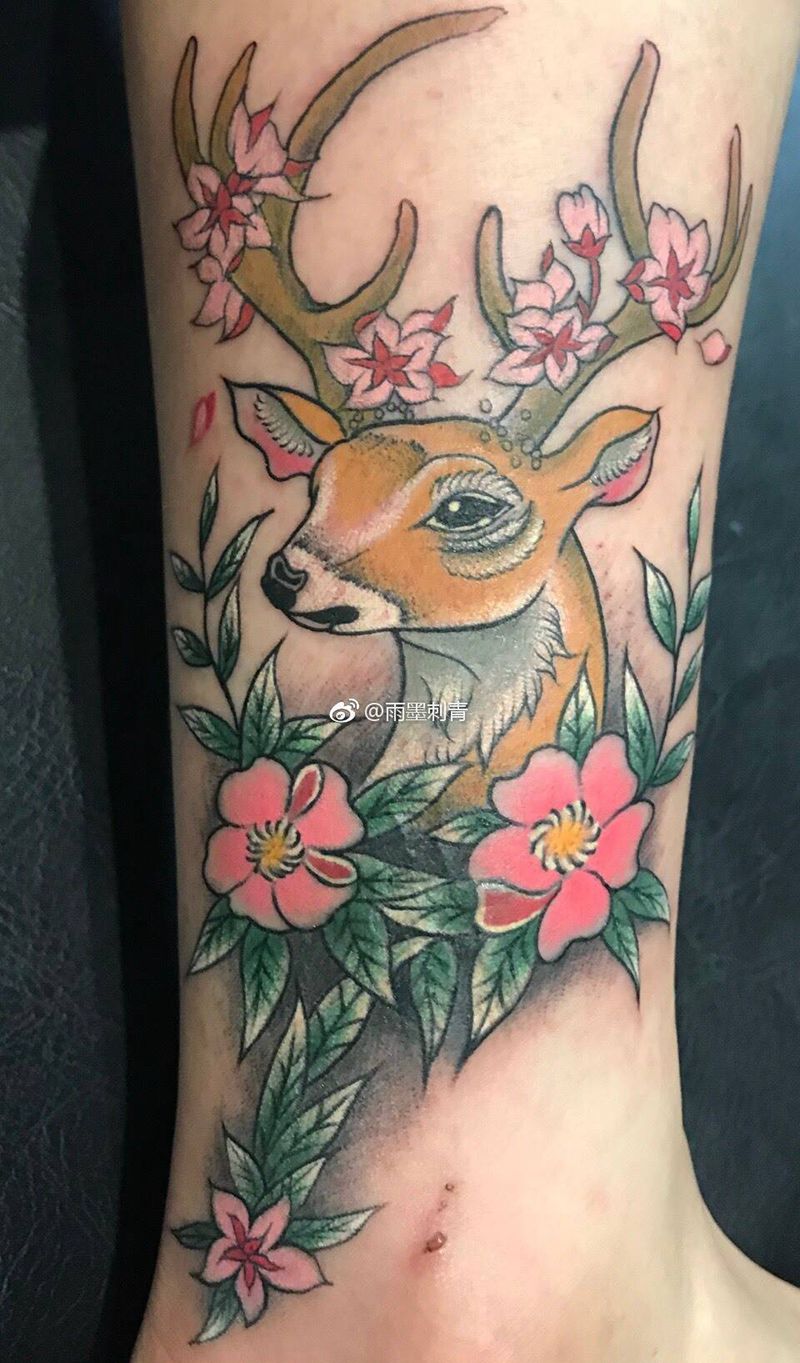 鹿纹身图片