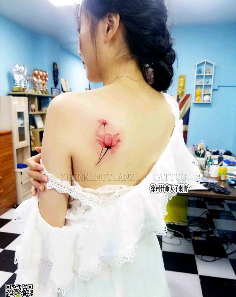 清新小图一枚纹身图片