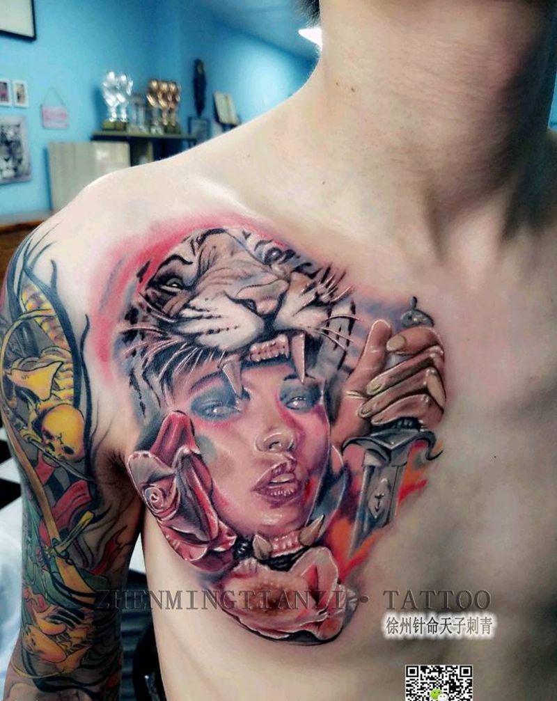欧美彩色写实遮盖纹身图片