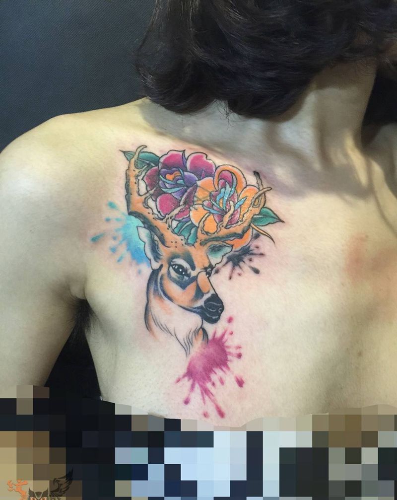 麋鹿纹身图片_雨墨刺青宜兴欧美颈部胸部纹身图案