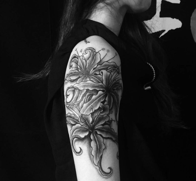 彼岸花纹身图片