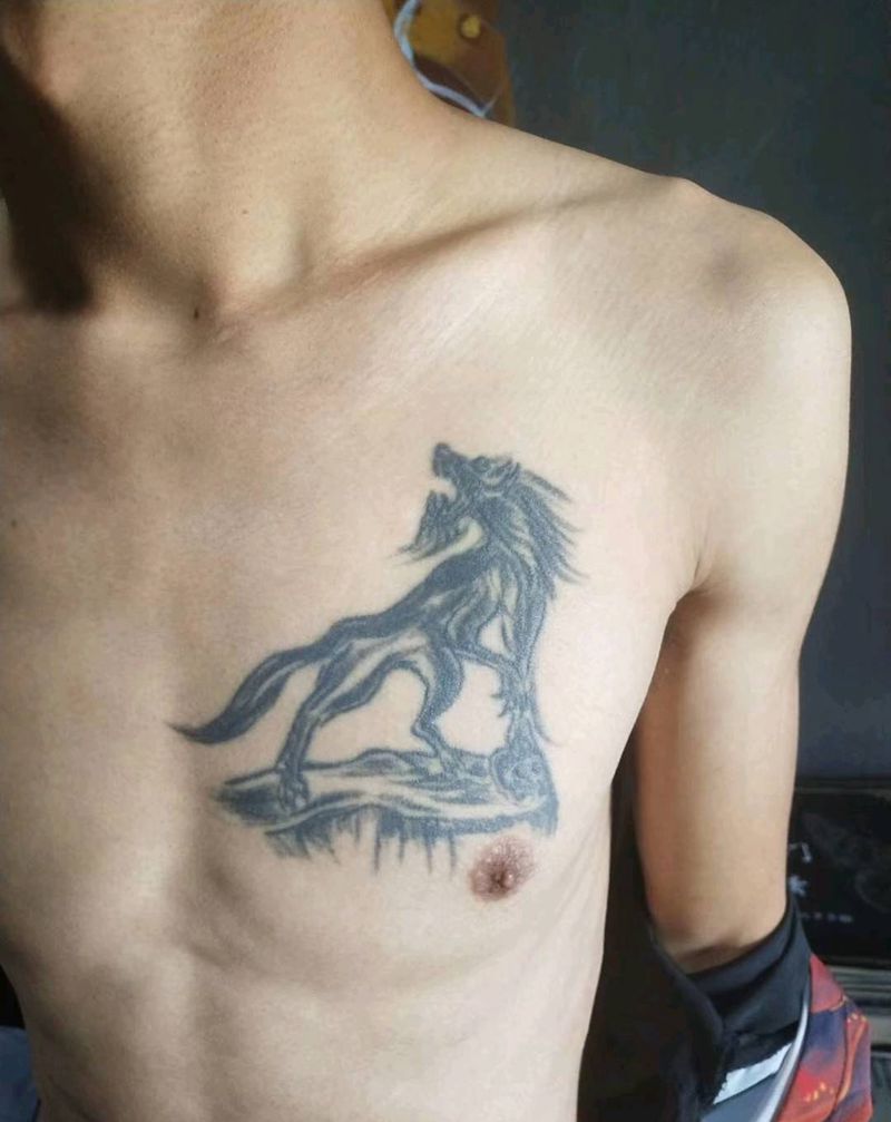 遮盖纹身图片_胸部纹身图案