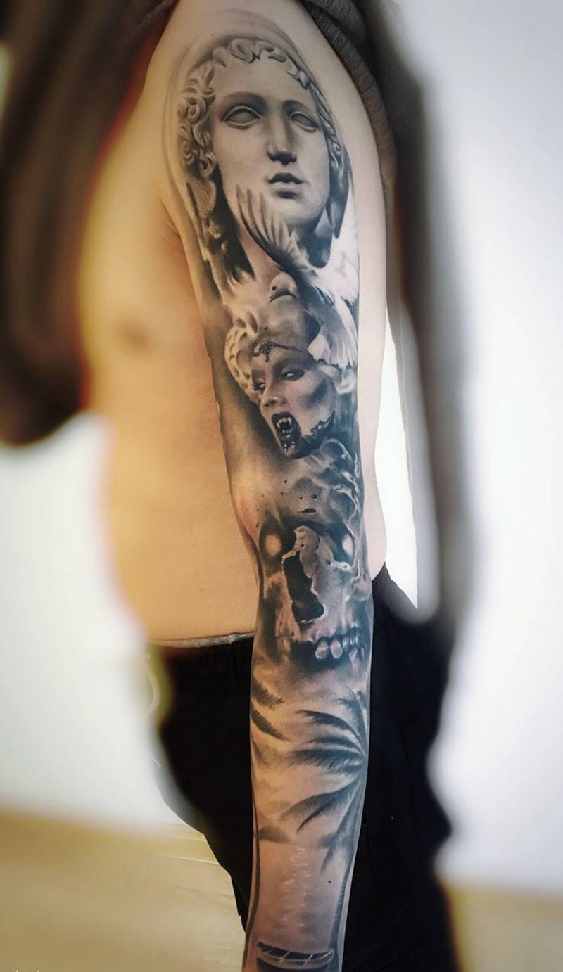 天使与吸血鬼纹身图片