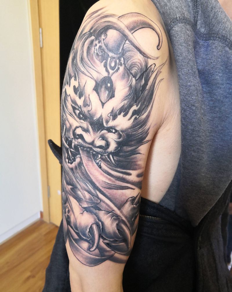 大臂貔貅纹身图片_手臂纹身图案