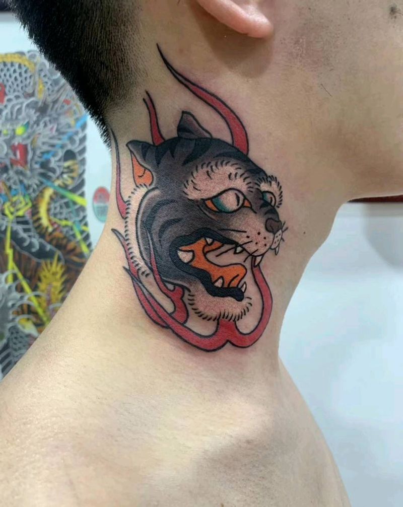 日式老虎纹身图片_颈部肩部老传统纹身图案