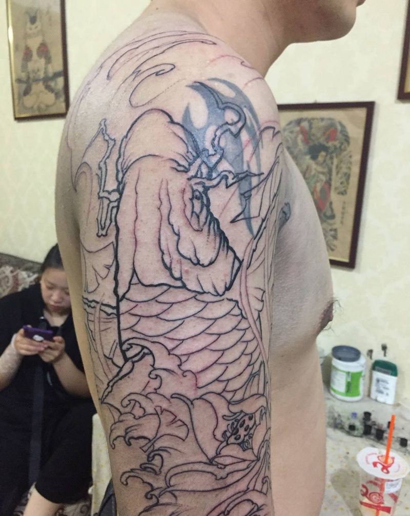 大臂鱼未完成纹身图片_手臂传统动物纹身图案