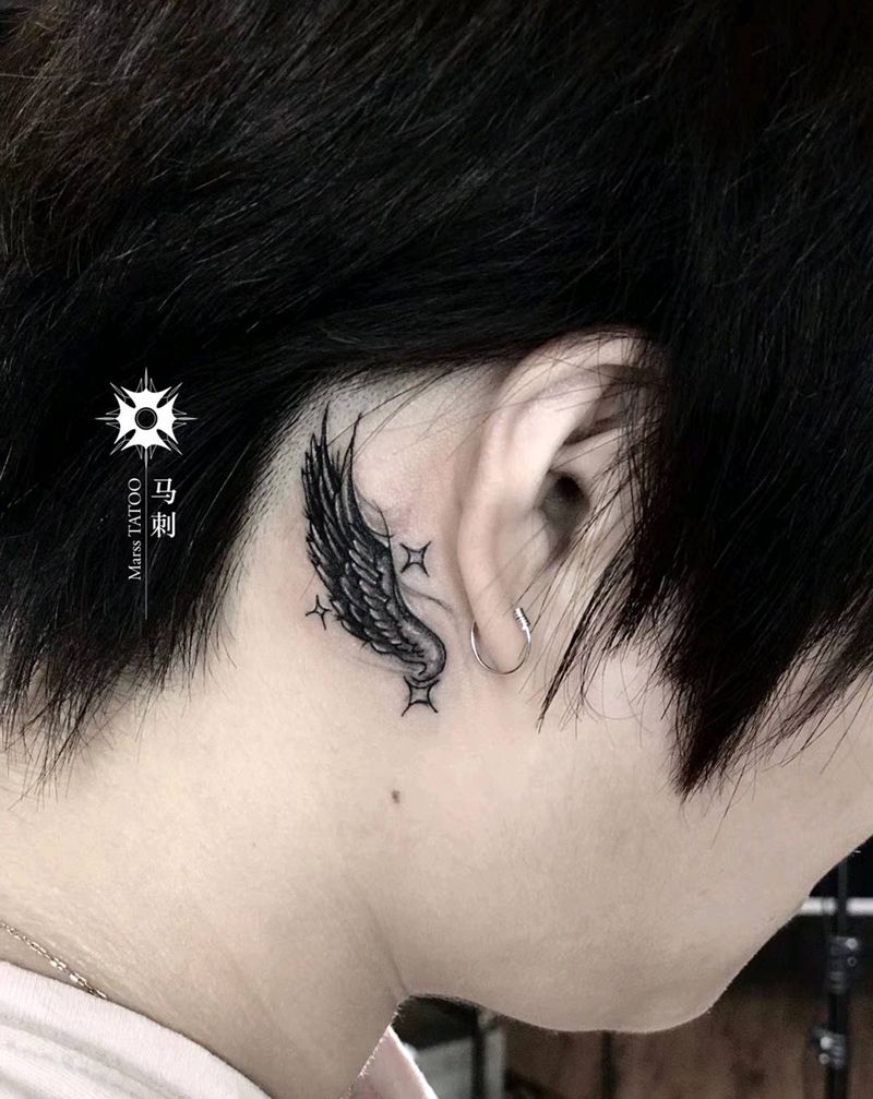 小纹身修改纹身图片_颈部欧美写实纹身图案