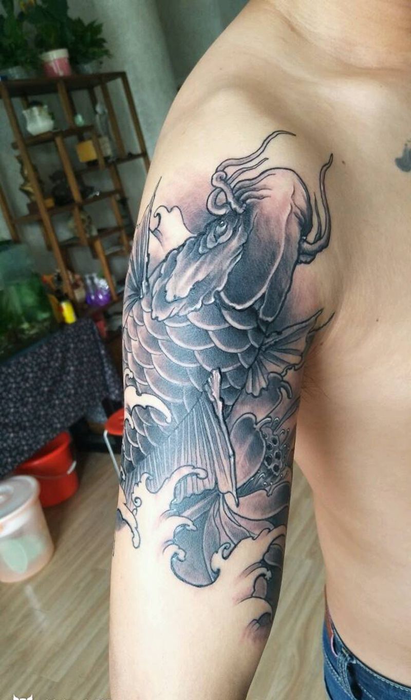 大臂鲤鱼，第一次做鲤鱼，有些还纹身图片
