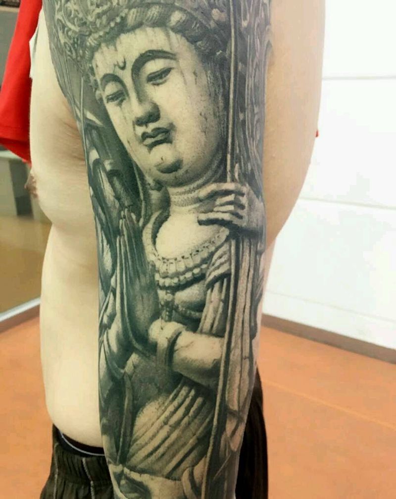 千手观音纹身图片_手臂传统写实宗教原创石雕纹身图案