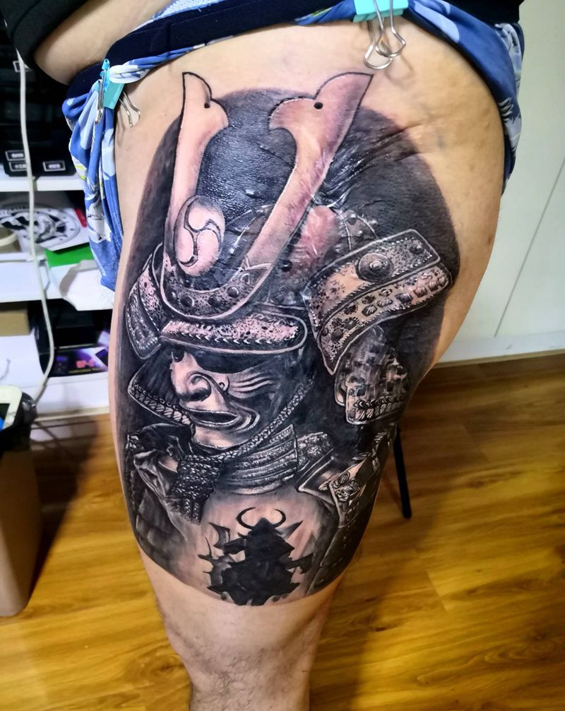 疤痕遮盖武士纹身图片_腿部欧美写实纹身图案