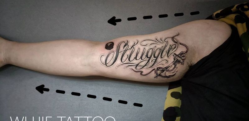 船锚纹身图片_手臂花体字船锚大臂纹身图案