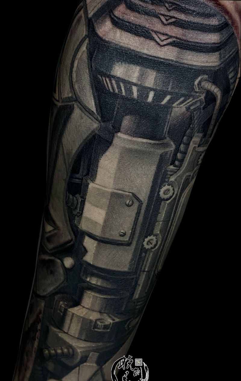 机械纹身图片_手臂欧美写实纹身图案