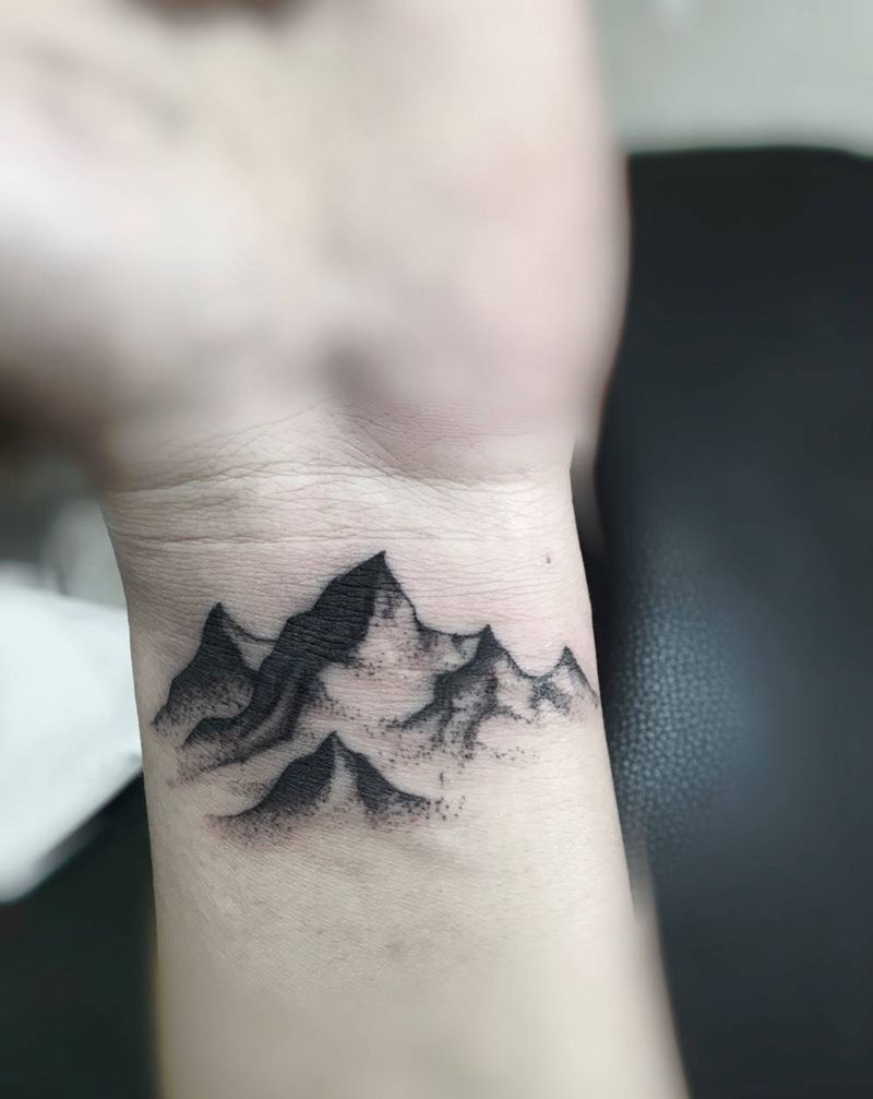 小清新山峰纹身图片