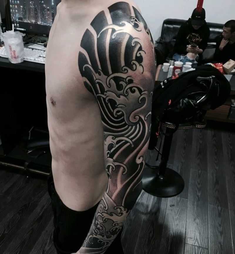 浪臂纹身图片_手臂传统浪臂 花臂成品纹身图案