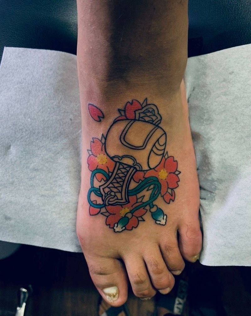 福锤纹身图片_脚部腿部老传统纹身图案