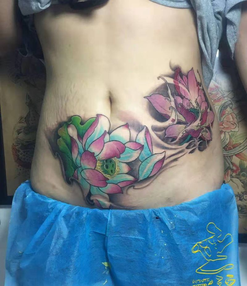 遮盖疤痕纹身图片_腹部新传统荷花纹身图案