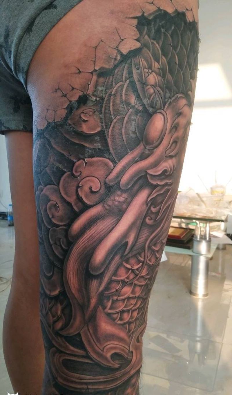 石雕盘龙腿3纹身图片_腿部欧美传统纹身图案