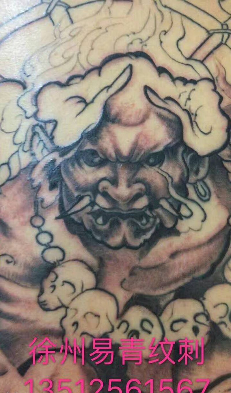 未完成满背夜叉纹身图片