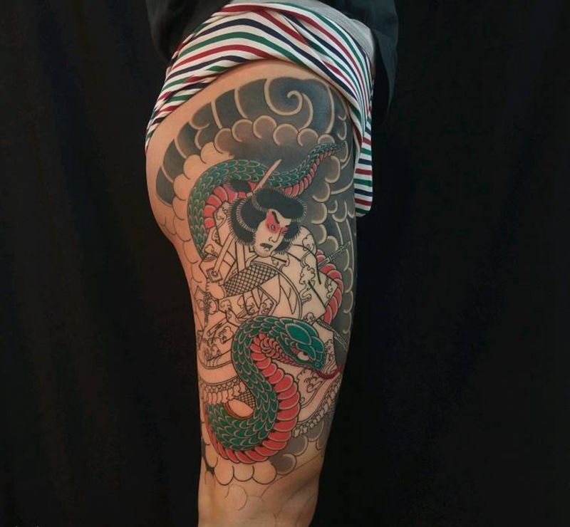 日式花腿衔接纹身图片_腿部臀部老传统纹身图案