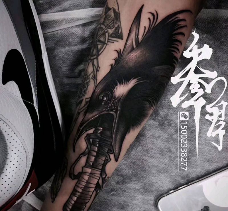 乌鸦纹身图片
