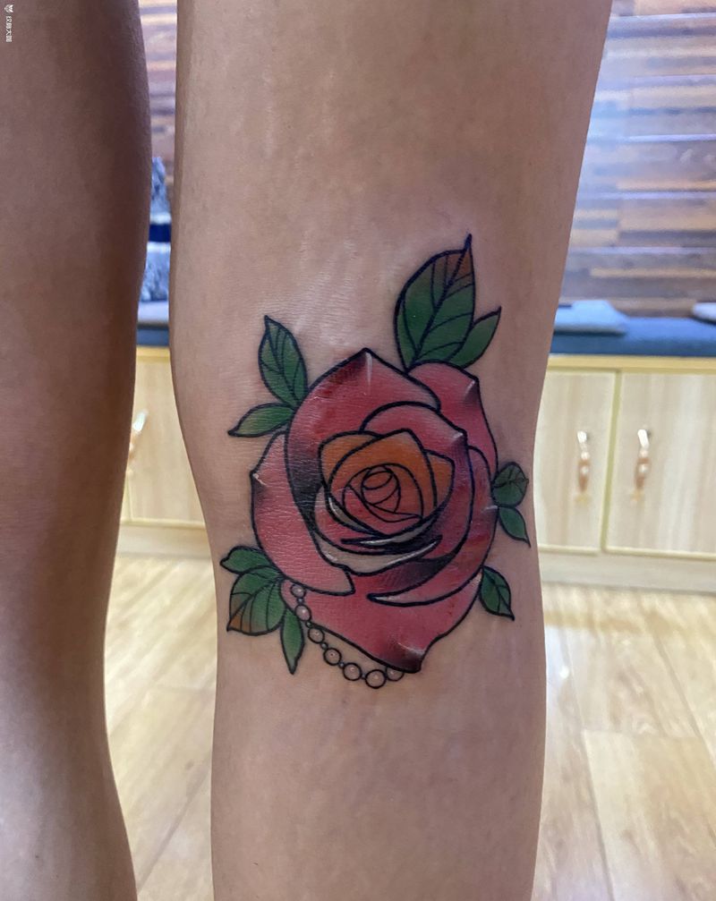 花纹身图片_腿部纹身图案