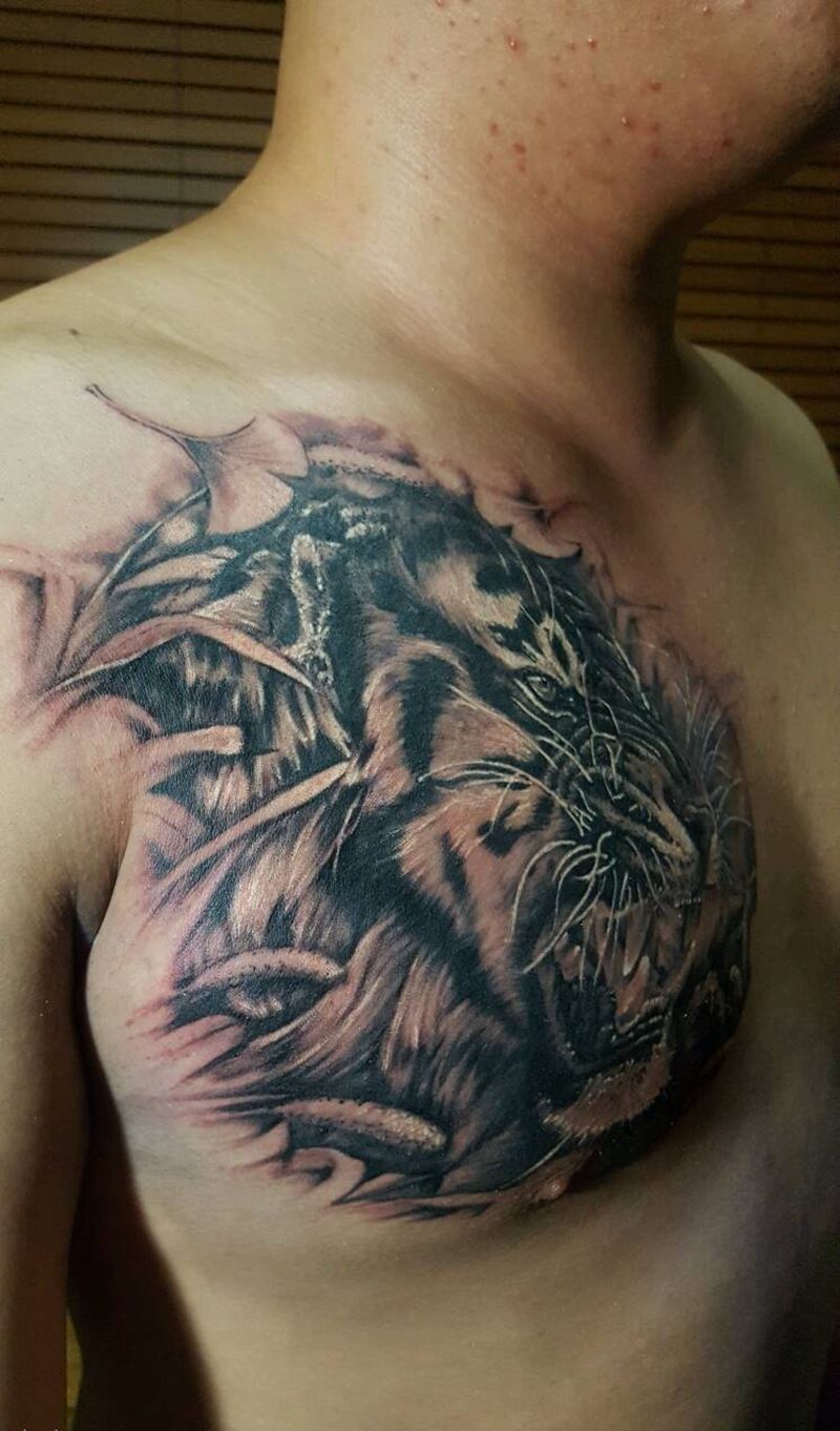 怒纹身图片_胸部写实动物原创成品纹身图案