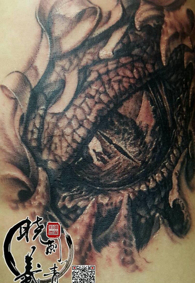 晓义刺青写实作品纹身图片_腹部手臂欧美肖像写实原创成品纹身图案