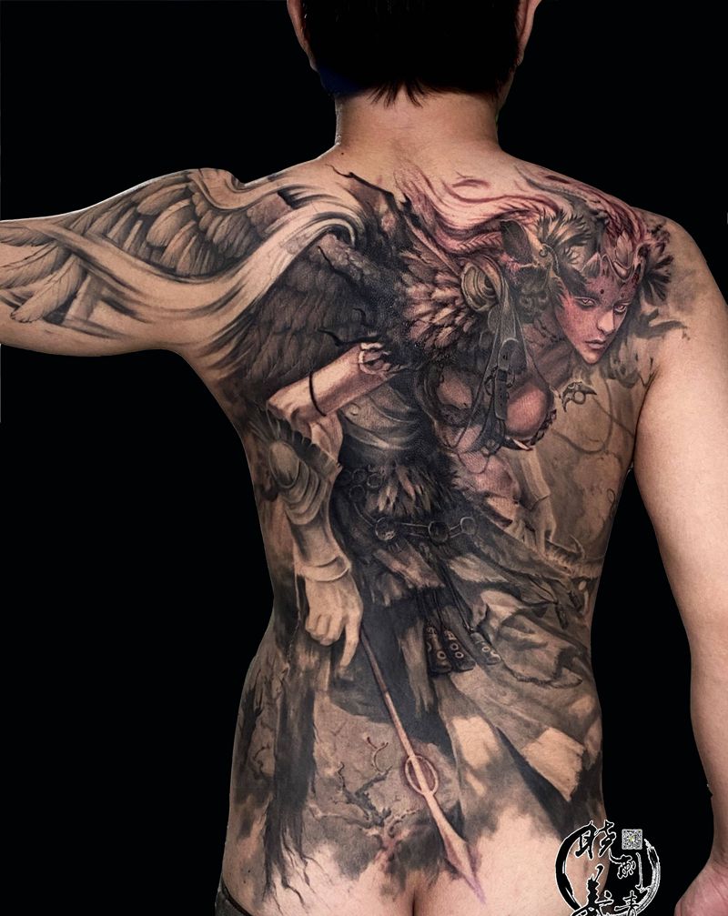 原画人物纹身图片_背部欧美写实纹身图案