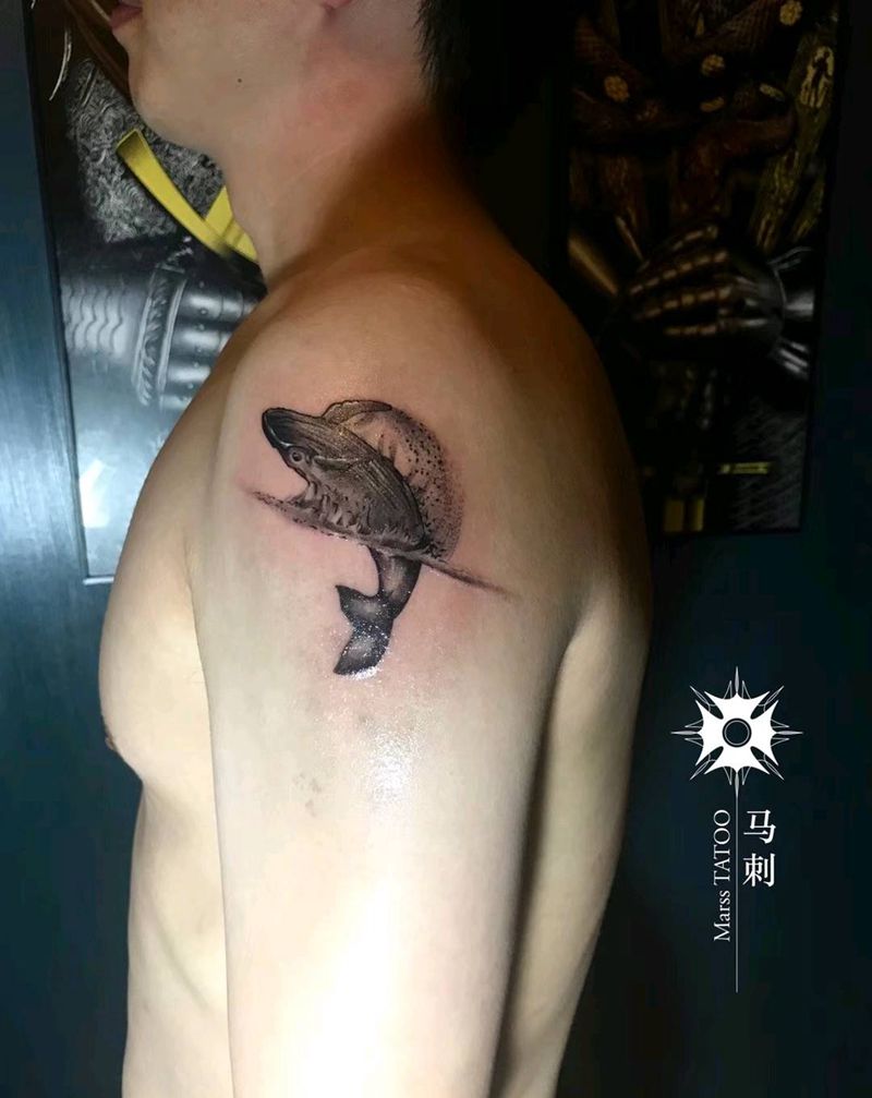 自由自在小蓝鲸纹身图片