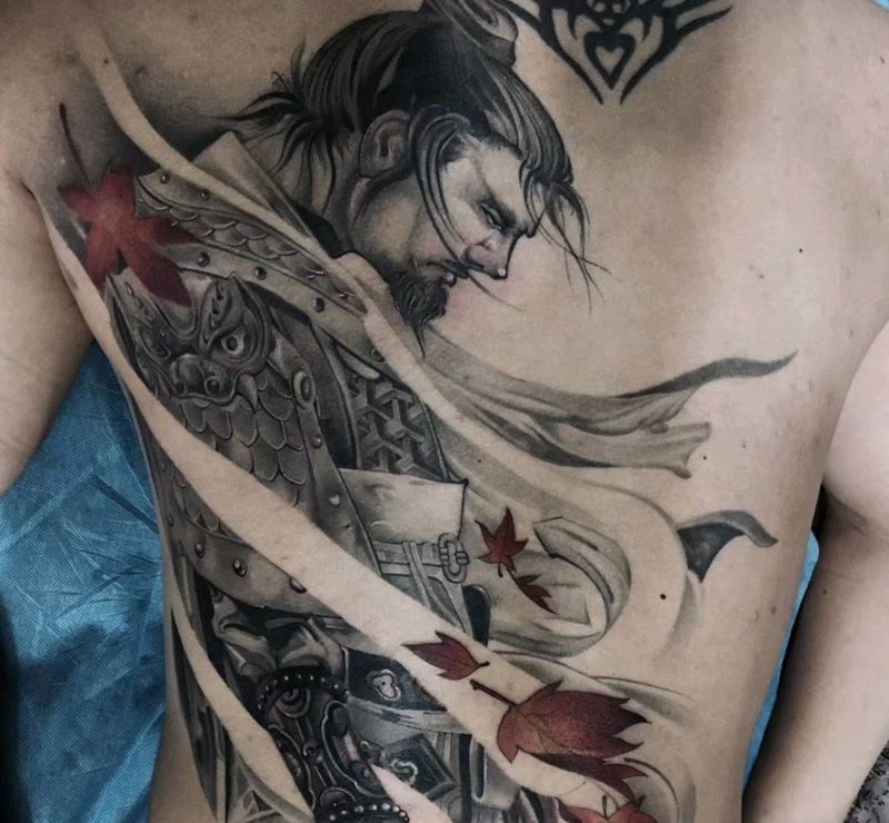 马谡纹身图片_背部马谡重庆纹身图案