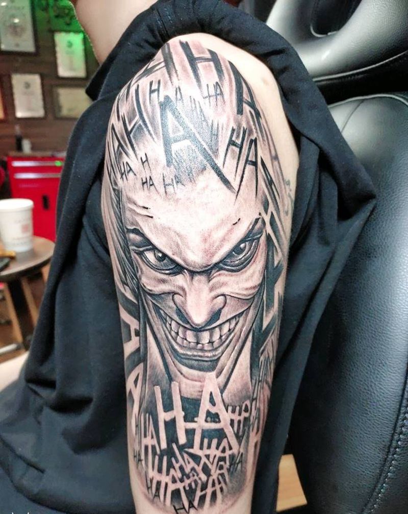 小丑纹身图片_手臂纹身图案