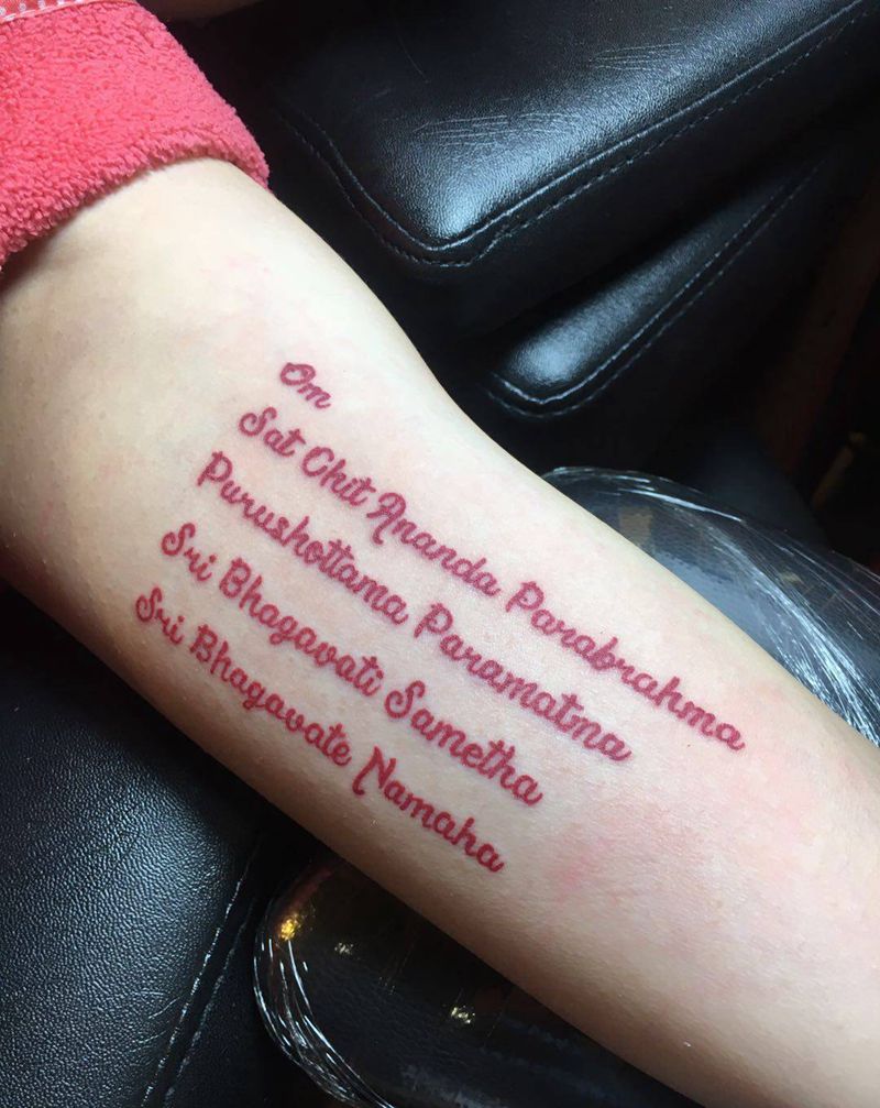 字母纹身图片_手臂纹身图案