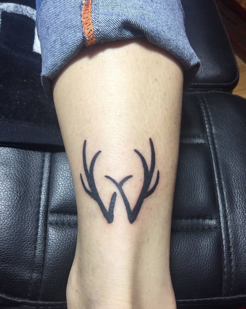 鹿角纹身图片