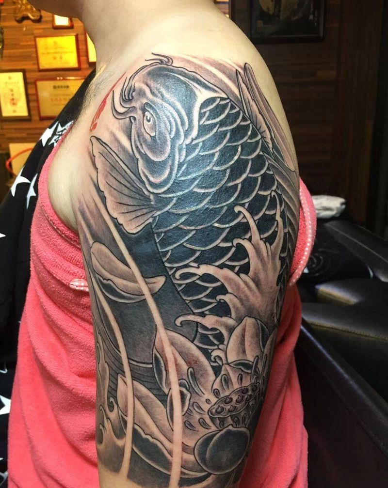 遮盖鱼纹身图片