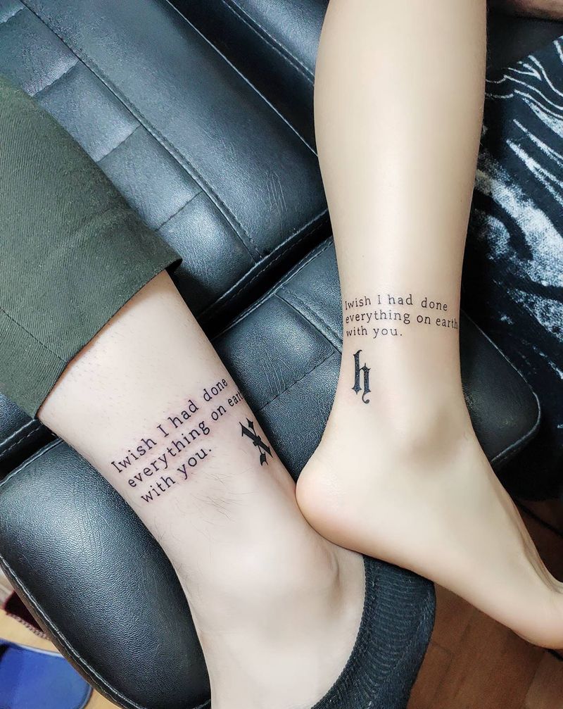 字母纹身图片_脚部纹身图案