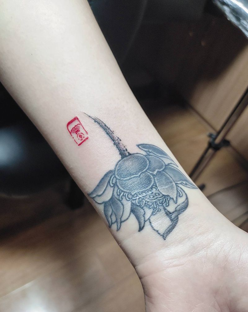 花纹身图片_手臂纹身图案