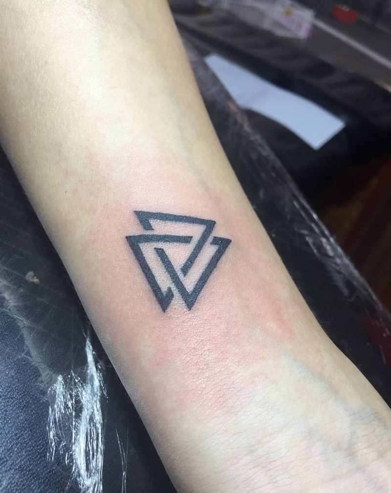 三角形纹身图片