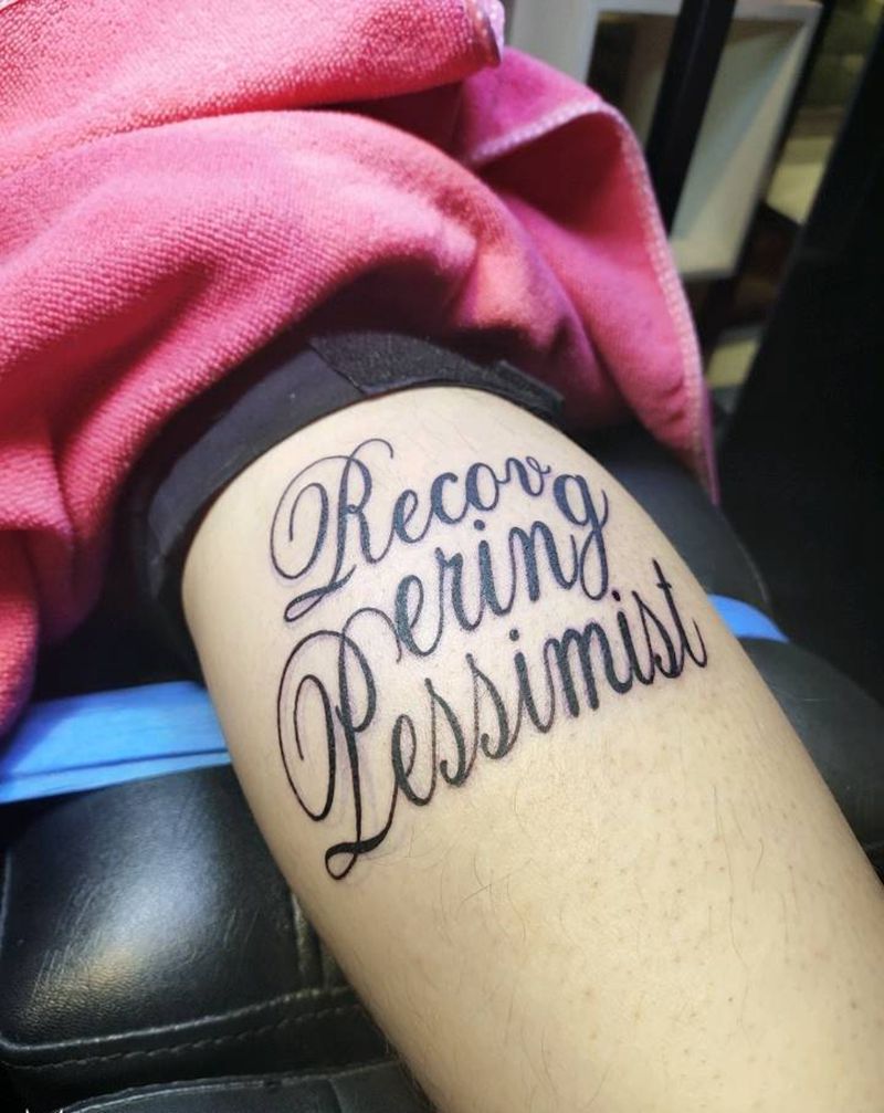 字母纹身图片_腿部纹身图案