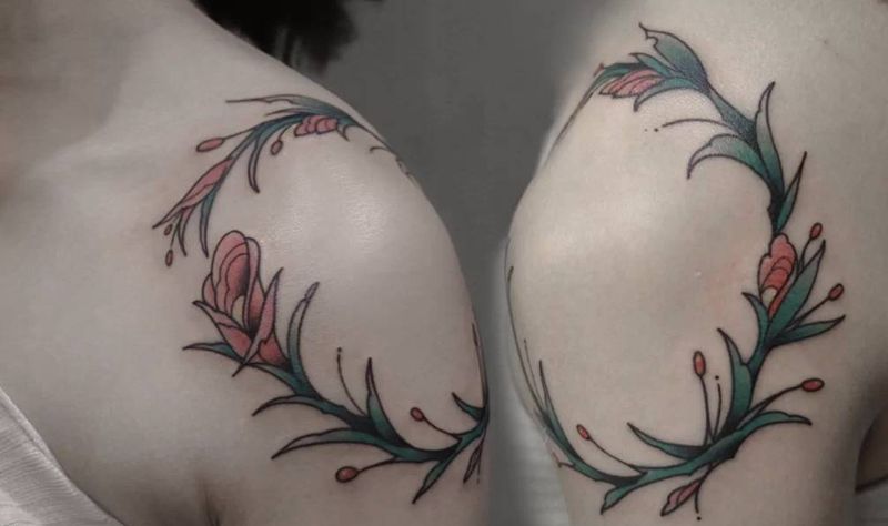 花纹身图片_肩部纹身图案