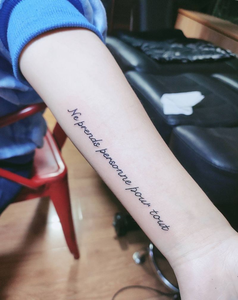 字母纹身图片_手臂纹身图案