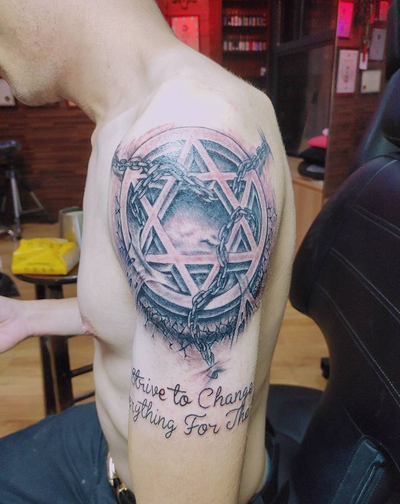 五芒星纹身图片_手臂纹身图案