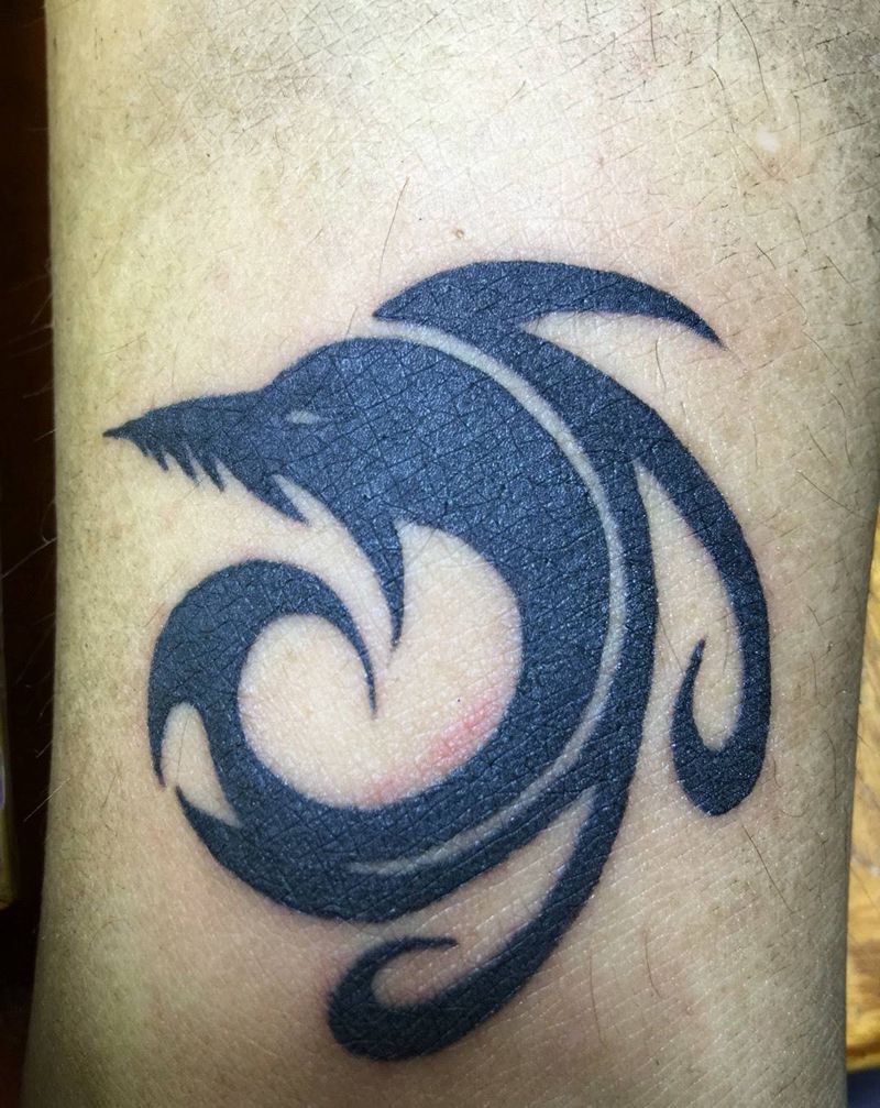 图腾海鸥纹身图片