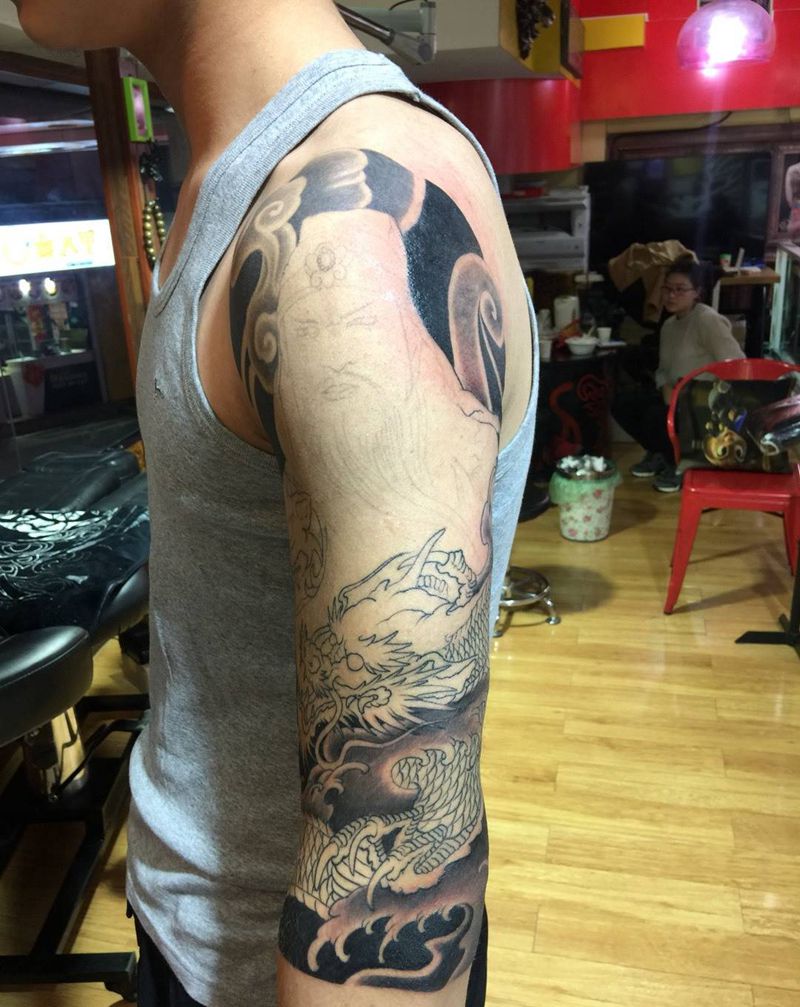 大臂关二爷纹身图片