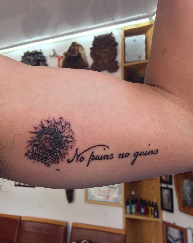 力量的标示纹身图片